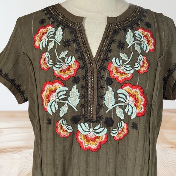 Akemi + Kin Anthropologie Top Size Large Dandelion Embroidered Beaded Boho Olive - Picture 2 of 10